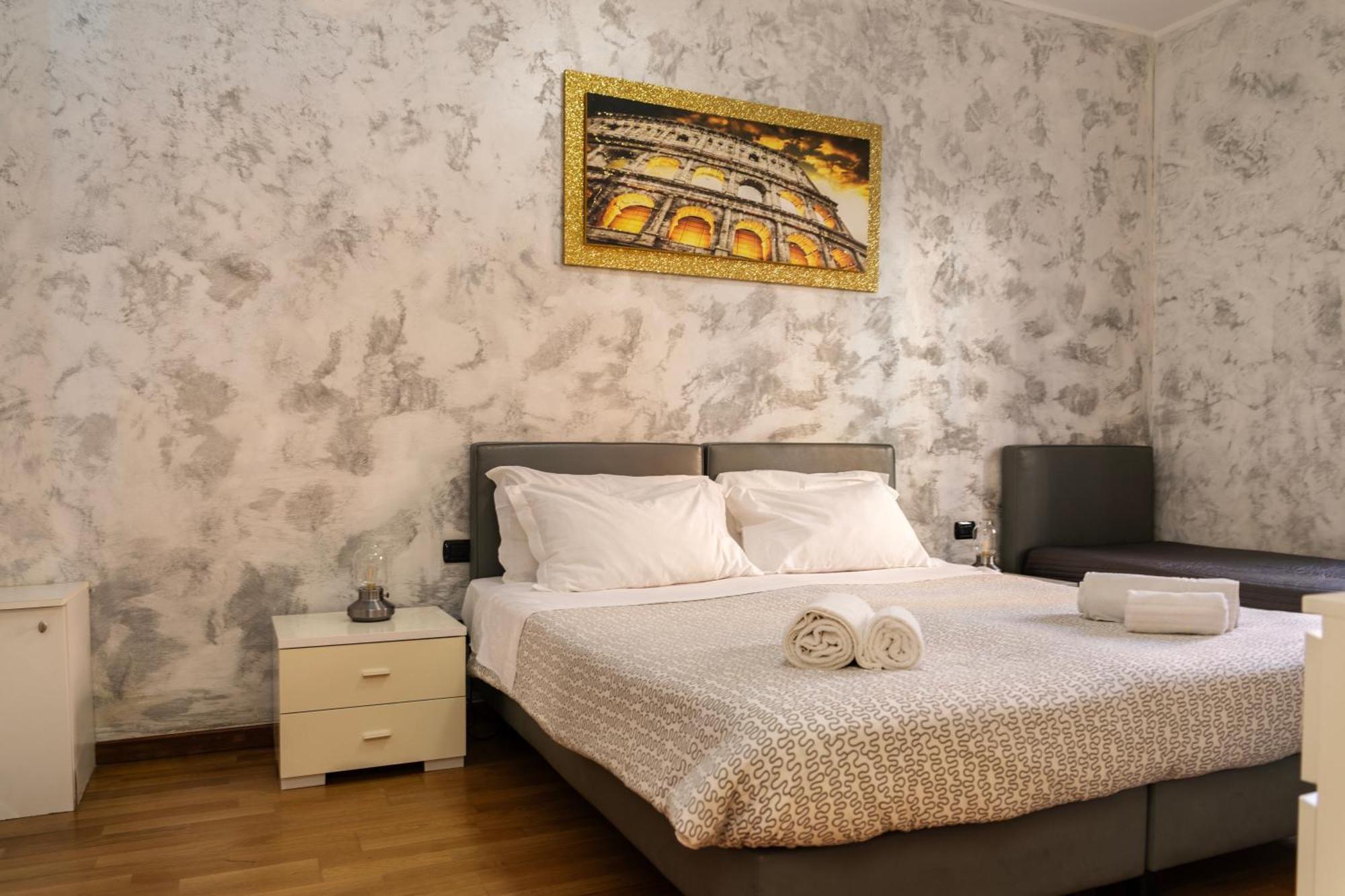 רומא Dulcis In Colosseo Apartments מראה חיצוני תמונה